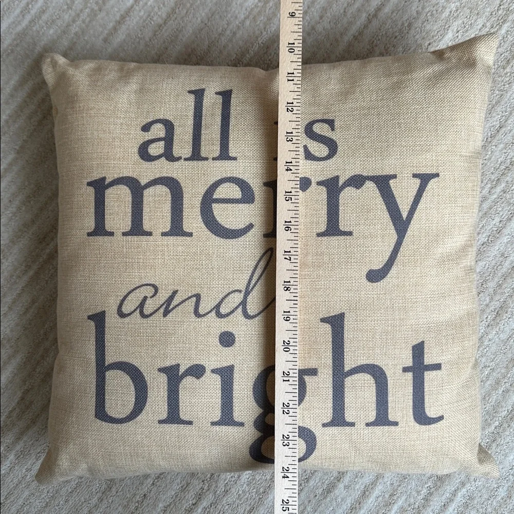 EUC Darice “all is merry and bright” Holiday Pillow Cover and Pillow Form 17”